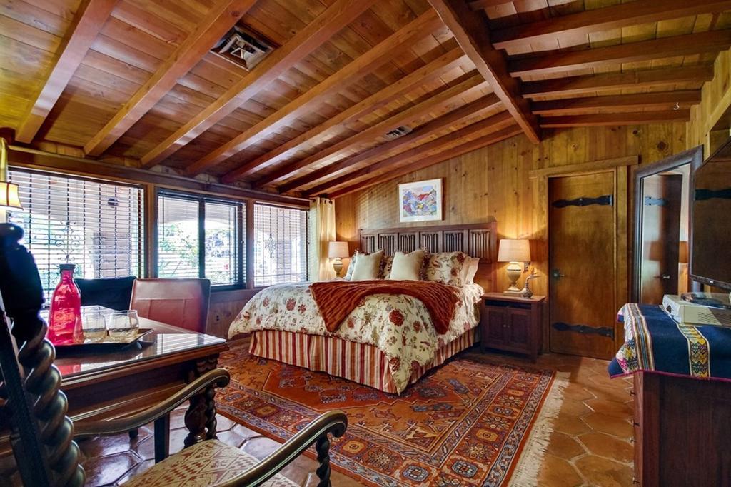 Vineyard Hacienda Hotel Spring Valley  Bilik gambar
